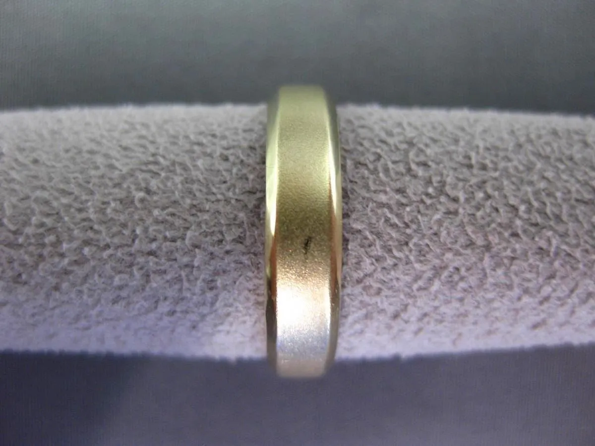 14KT YELLOW GOLD MATTE & SHINY CLASSIC WEDDING ANNIVERSARY BAND RING 4.5mm 23400