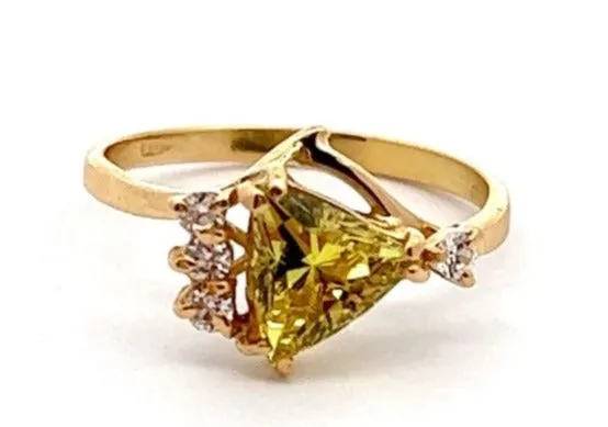 18ct Yellow Gold Cubic Zirconia Ring