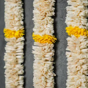 5 Ft White & Yellow Shola Garland