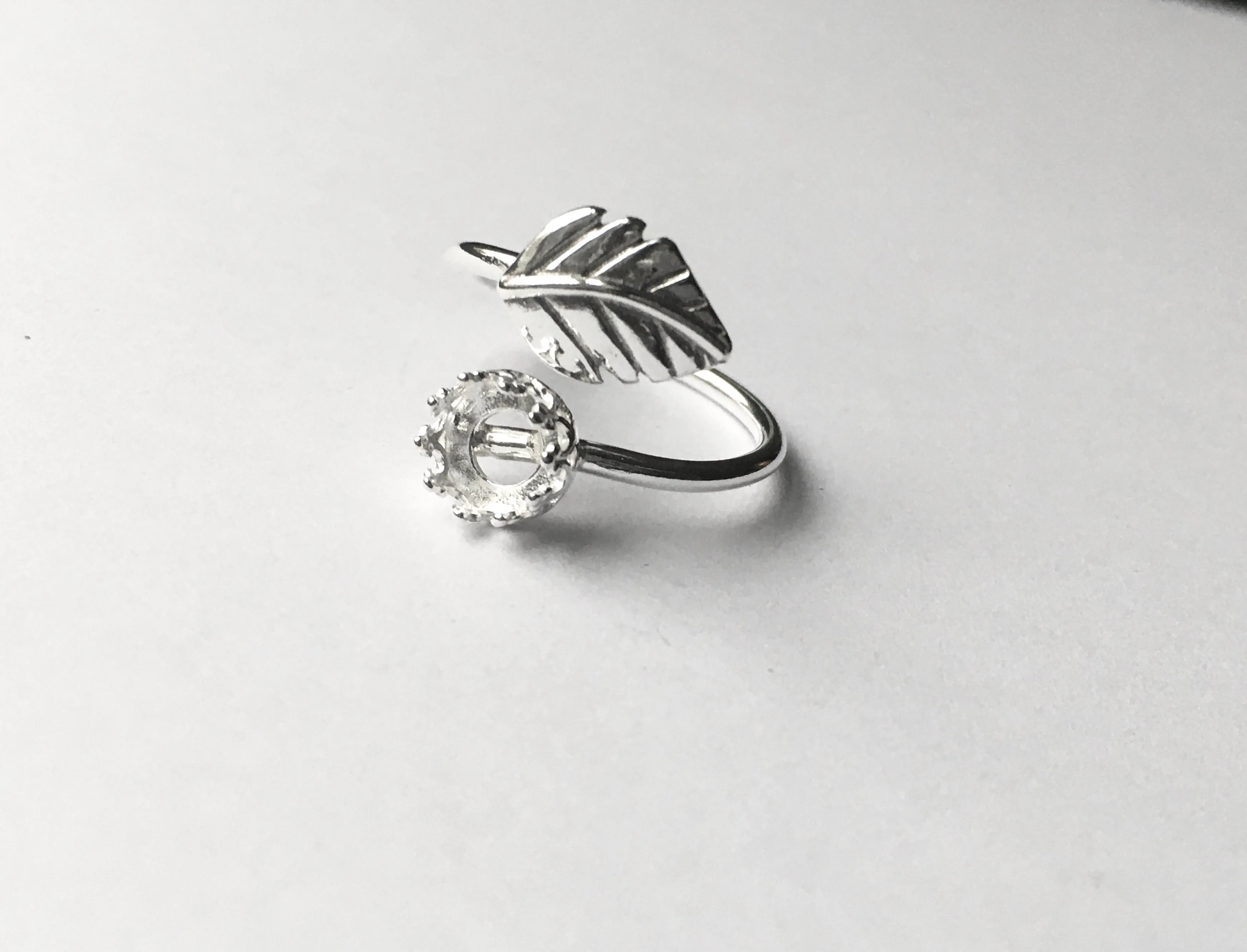 Adjustable Ring Blank | 6 mm Crown Bezel Cup and Leaf