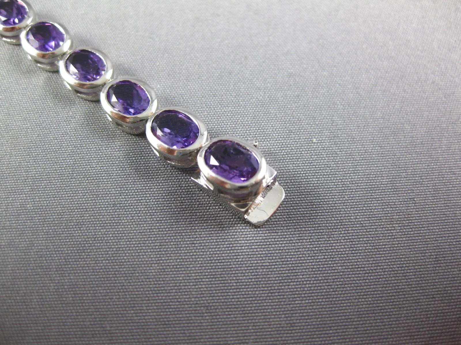 ESTATE LARGE 13.88CT AAA AMETHYST 18KT WHITE GOLD 3D OVAL BEZEL TENNIS BRACELET