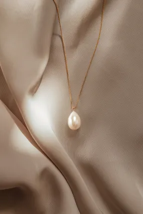 Giulia Pearl Necklace