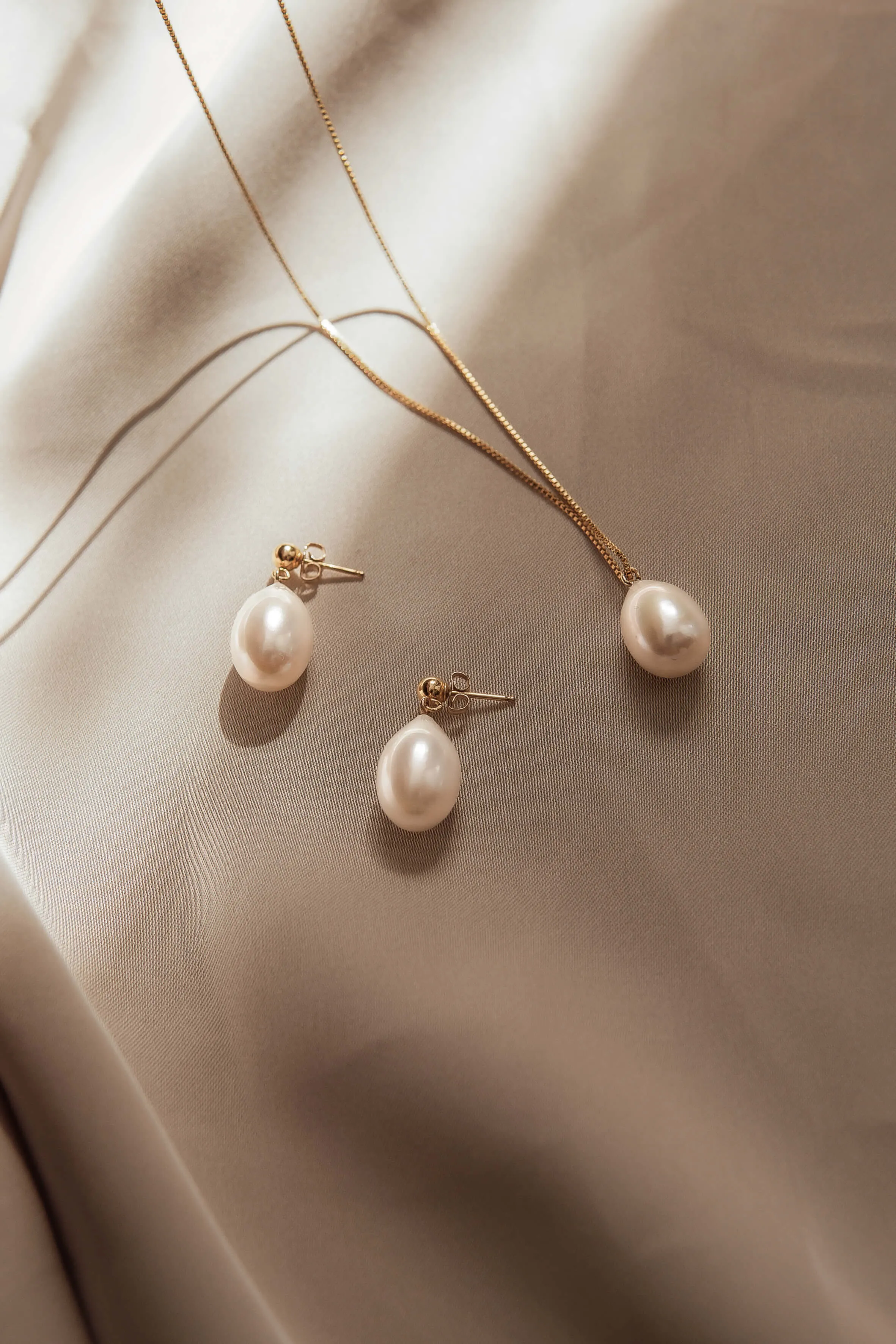 Giulia Pearl Necklace