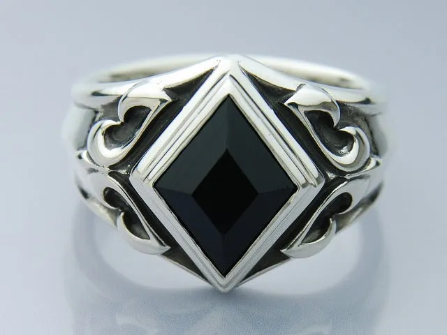 Hide Snake Onyx Ring