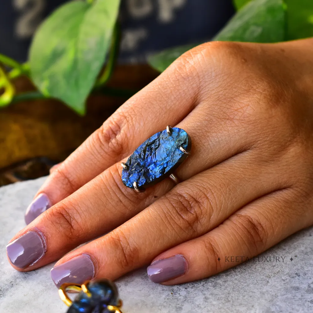 Mystic Aura - Raw Labradorite Ring