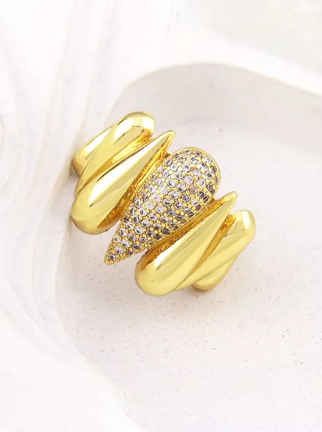 Ornaio 18k Gold Plated Anti-tarnish Adjustable Water Drop Shape Crystal Ring