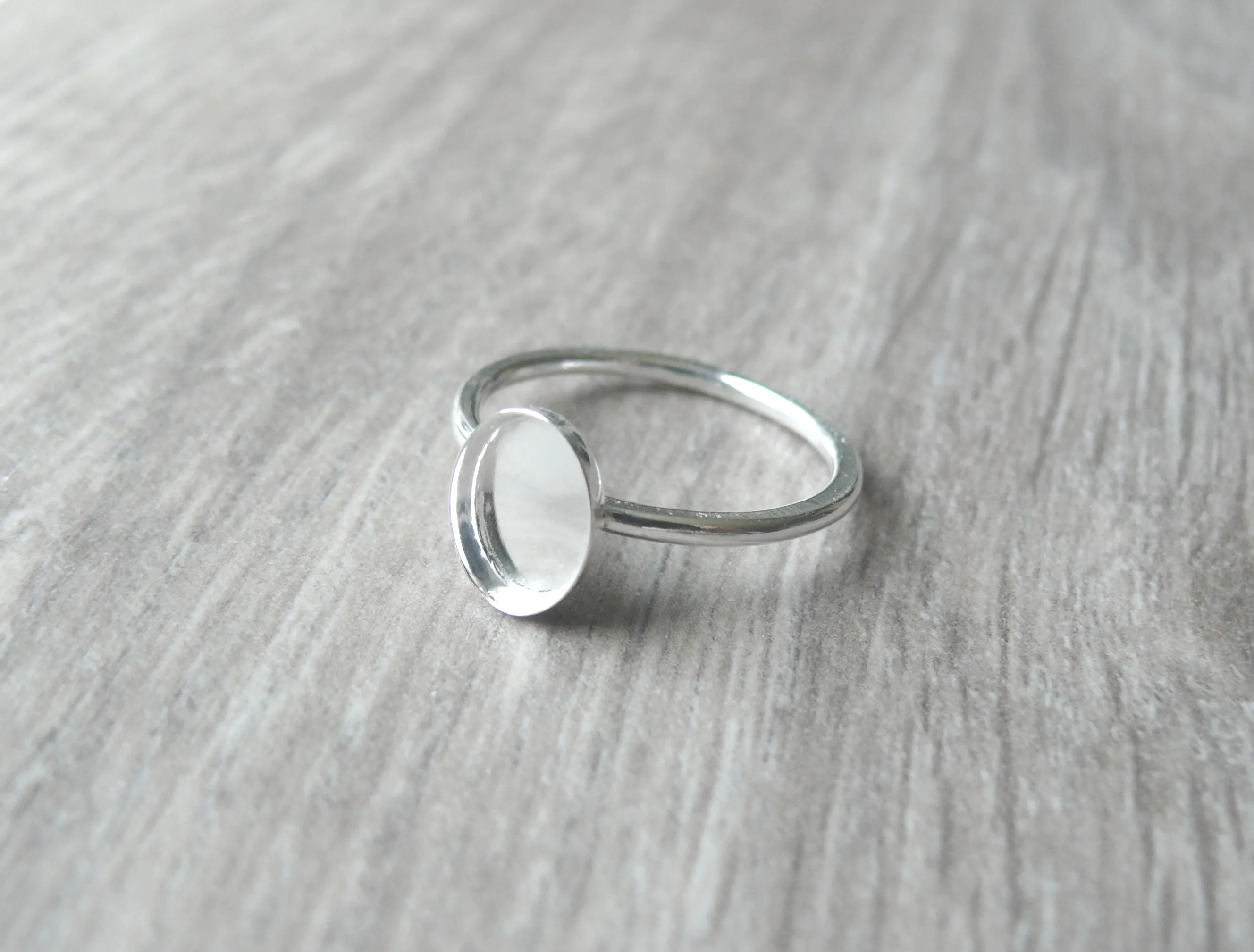 Plain Oval Bezel Cup Ring Blank 14G Band | 6x4, 7x5, 8x6, 9x7, 10x8 mm