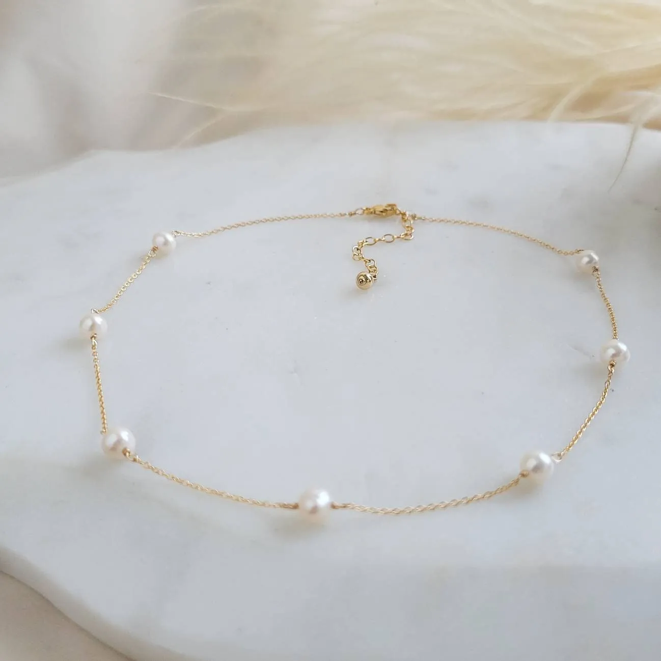 Pretty Pearl Choker