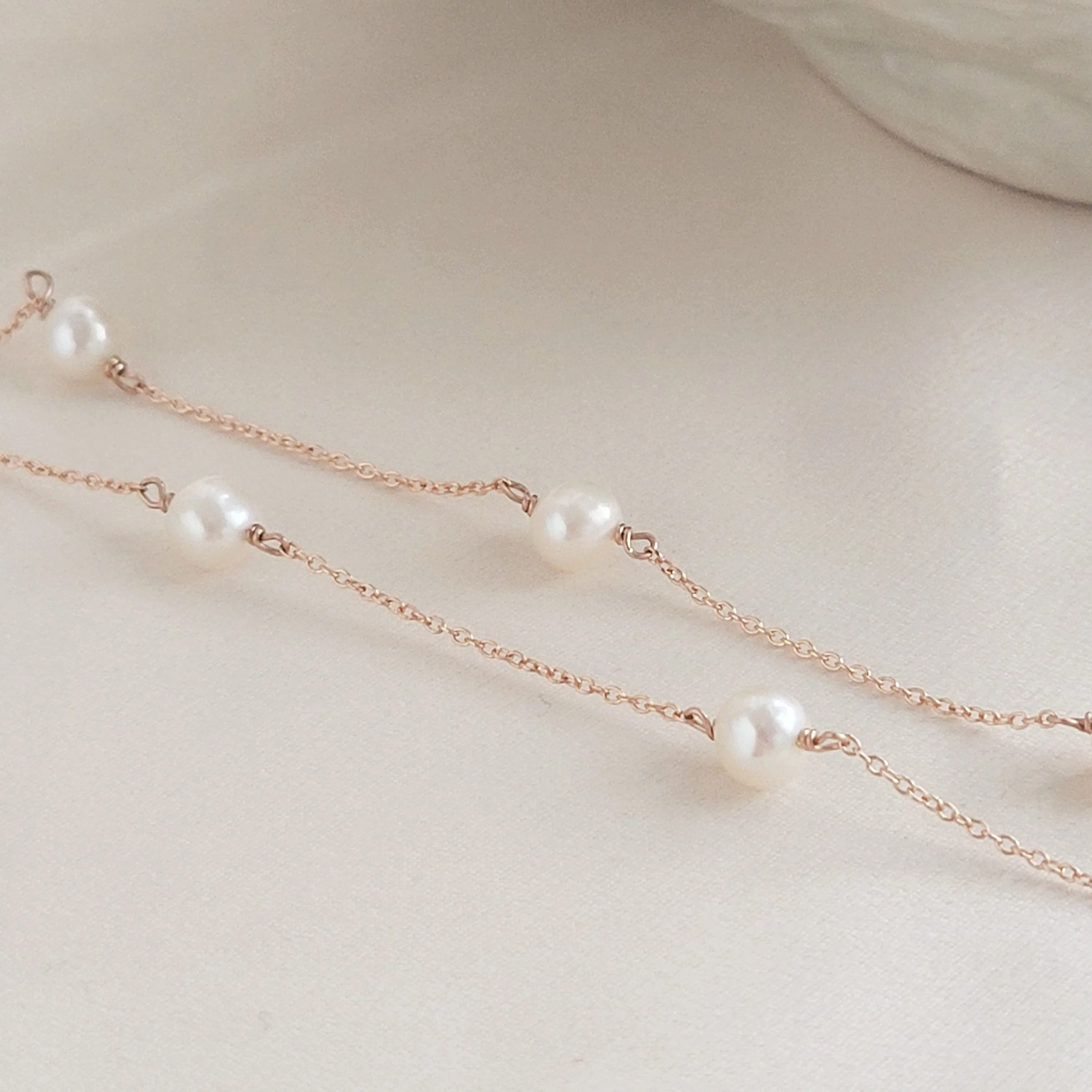 Pretty Pearl Choker