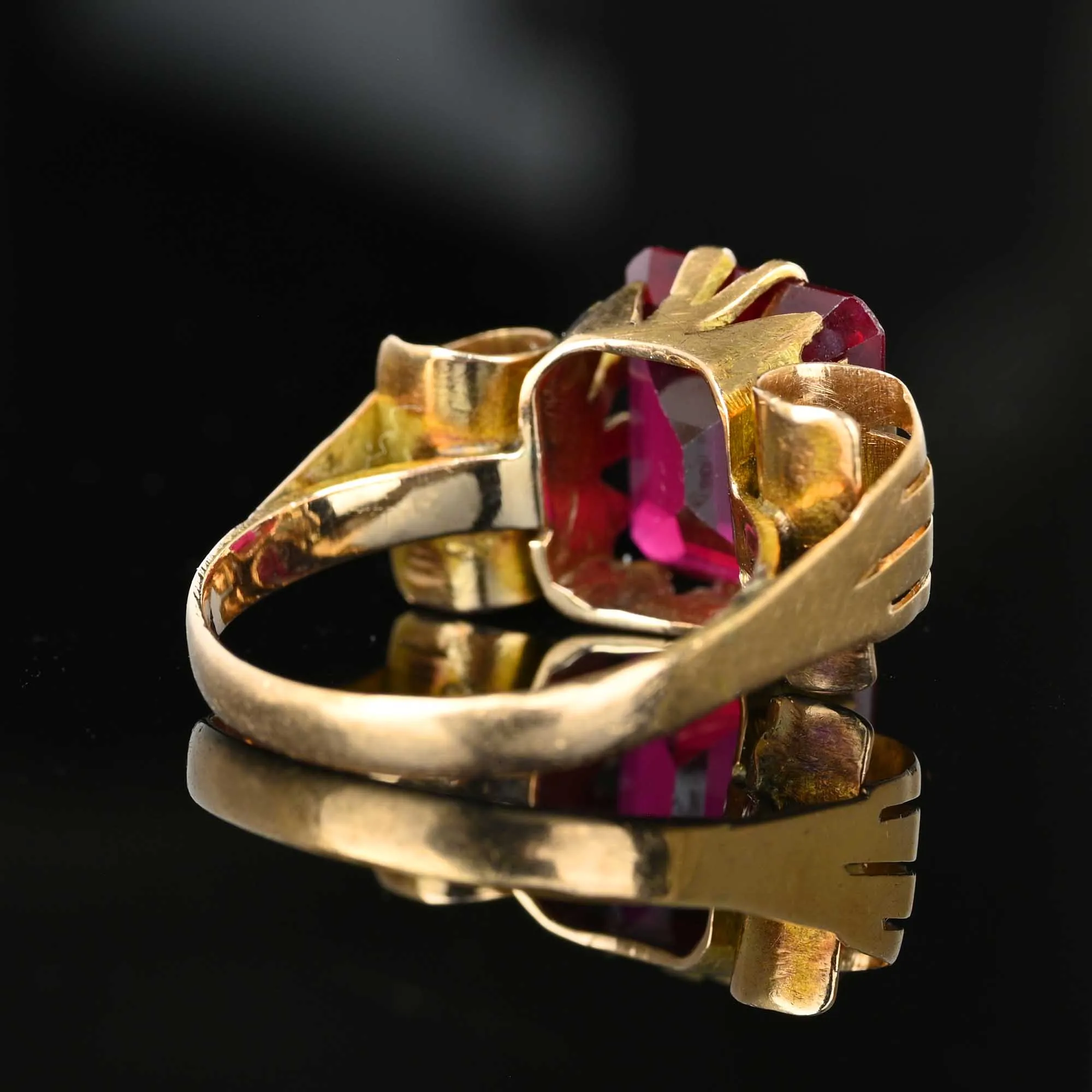 Retro Vintage 12K Gold Scroll Ruby Ring