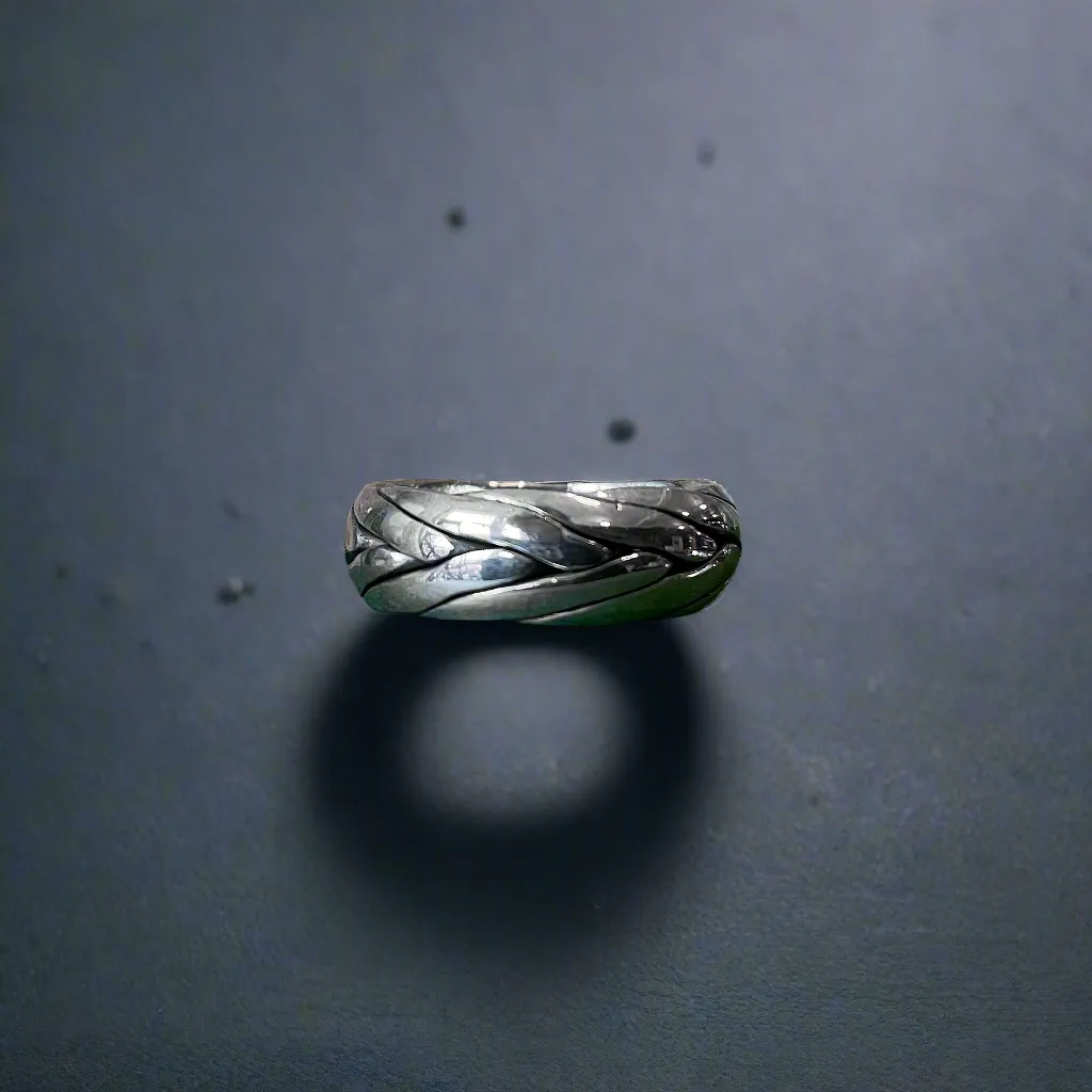 “Tribal” Ring