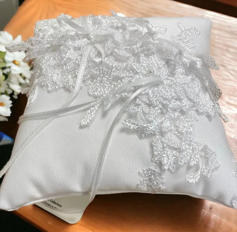 White Lace Ribbon Ring Bearer Cushion